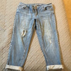 NY&Co Slim Slouch Cropped Jeans. 14